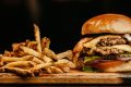 ZZ Burger Bro + American Bro + 2 Porciones de Papas Fritas + 1 Dip de Queso en Big Bro - Imagen 3